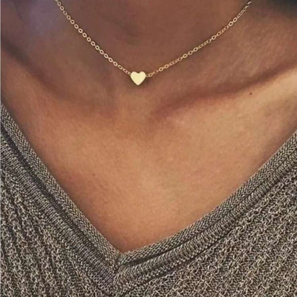 Delicate Gold Heart Pendant Necklace - Elegant Everyday Layering